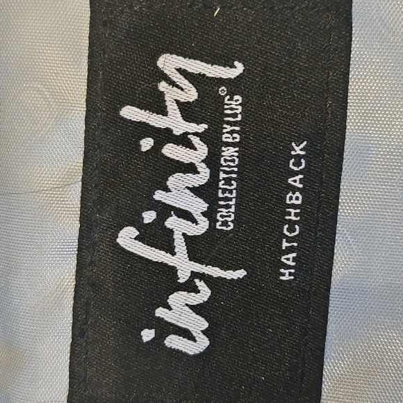 LUG Infinity Hatchback - Picture 3 of 10